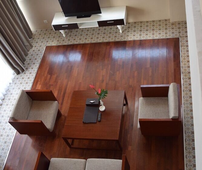 Fotos del hotel Amartha Hills Hotel And Resort:  11