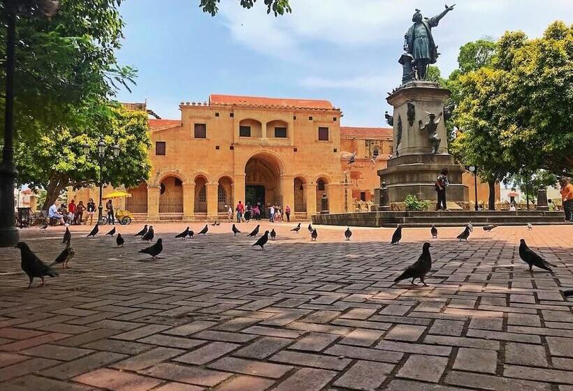 Fotos del hotel Aarony House:  7