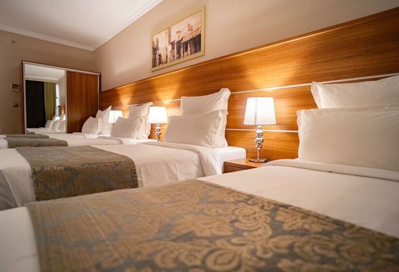 Fotos del hotel Golden Tulip Al Mektan:  17