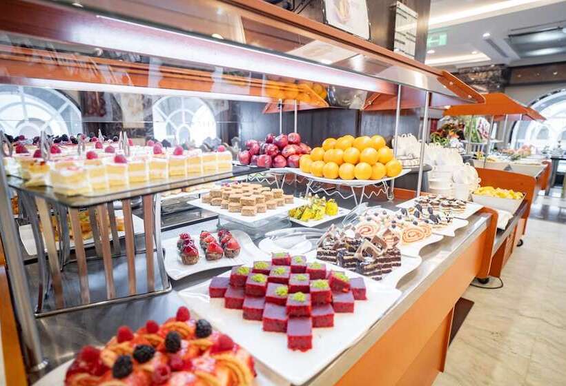 Fotos del hotel Golden Tulip Al Mektan:  10