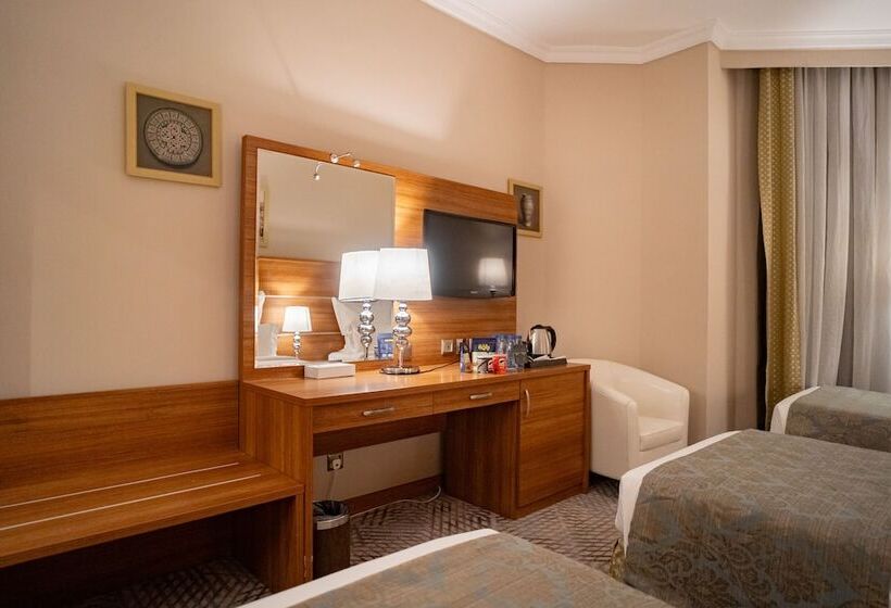 Fotos del hotel Golden Tulip Al Mektan:  21