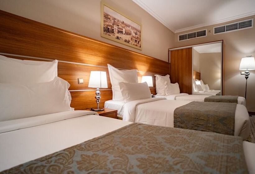 Fotos del hotel Golden Tulip Al Mektan:  22