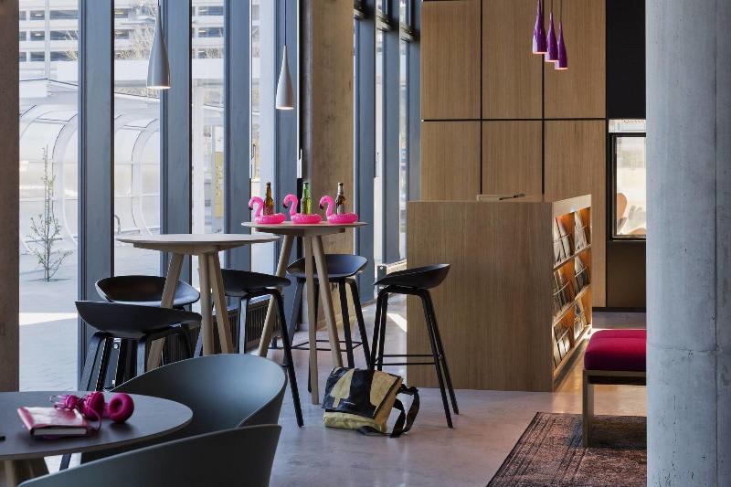 Fotos del hotel Moxy Vienna Airport:  13