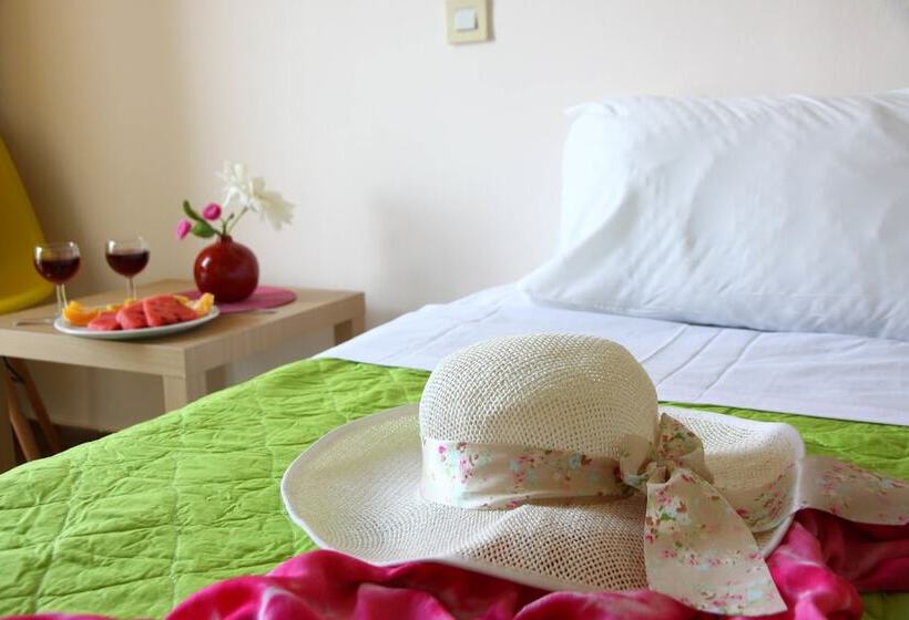 Fotos del hotel Triton Garden:  21