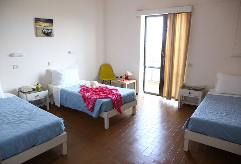 Fotos del hotel Triton Garden:  12