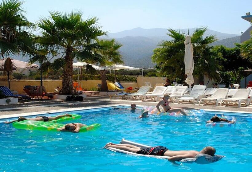 Fotos del hotel Triton Garden:  1