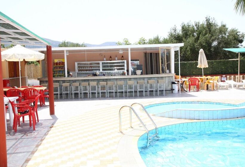 Fotos del hotel Triton Garden:  6