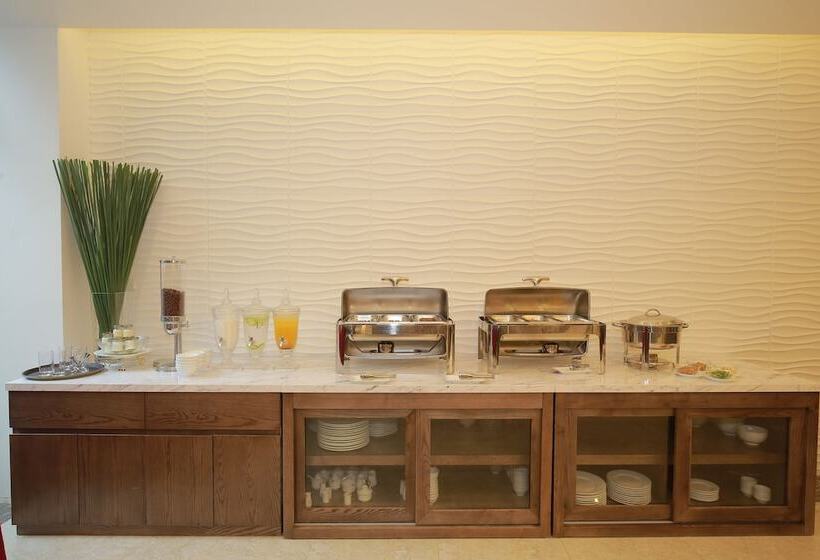 Fotos del hotel Inearth:  16