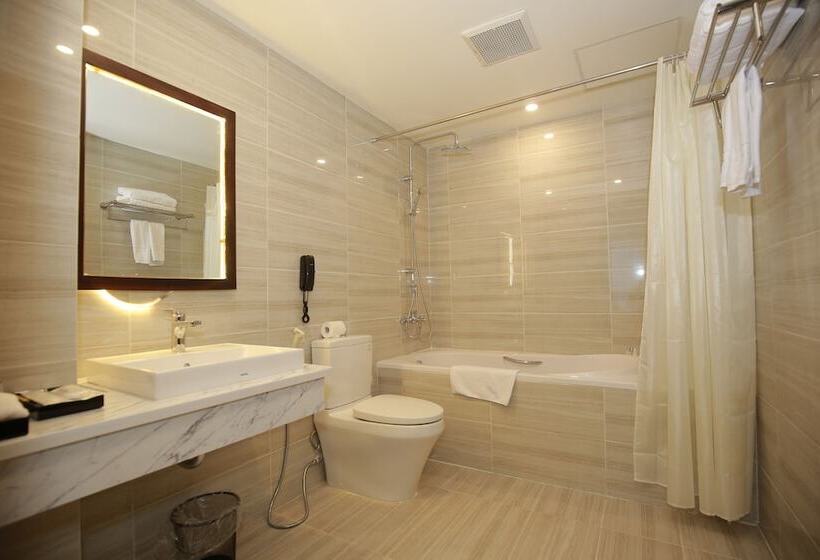 Fotos del hotel Inearth:  23