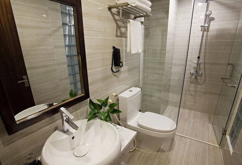 Fotos del hotel Inearth:  17