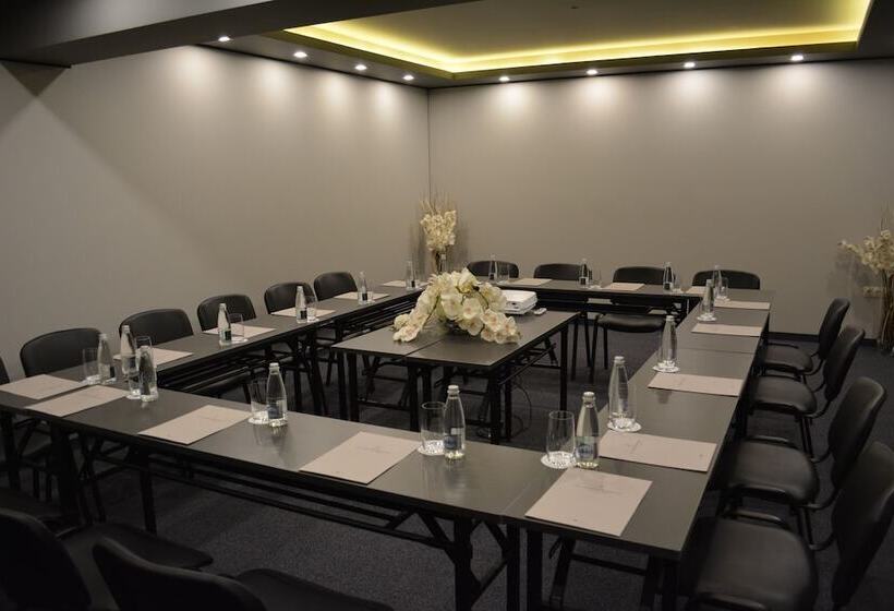 Fotos del hotel All Seasons Residence:  5