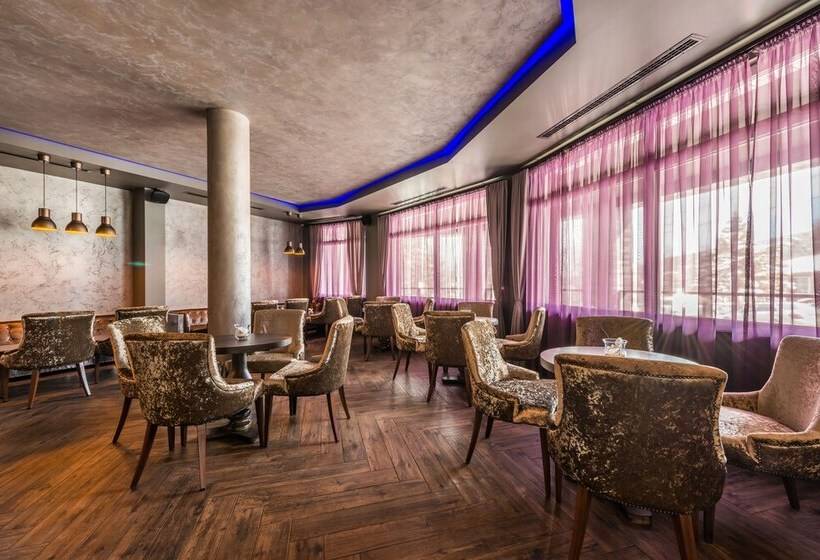 Fotos del hotel All Seasons Residence:  12