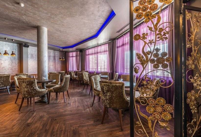 Fotos del hotel All Seasons Residence:  19