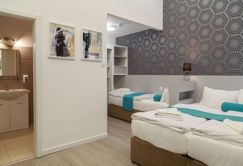 Fotos del hotel Mika Downtown:  18