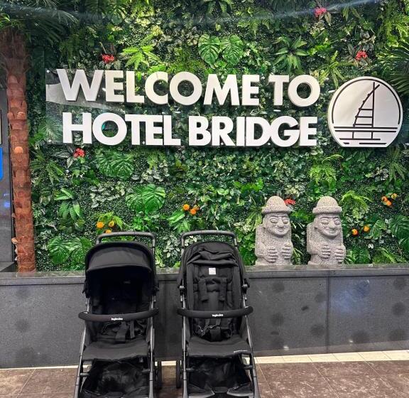 Fotos del hotel Artstay Seogwipo Harbor:  2