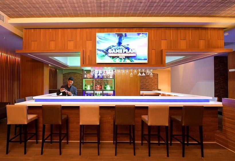 Fotos del hotel The Central Residency:  6