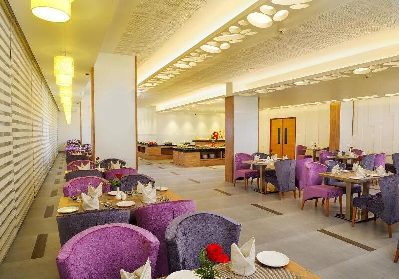 Fotos del hotel The Central Residency:  5