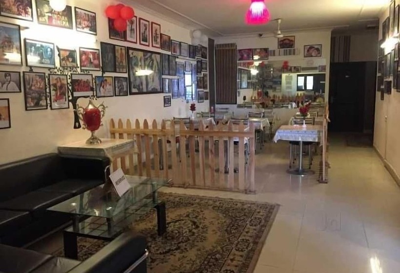 Fotos del hotel Anantkoti:  9