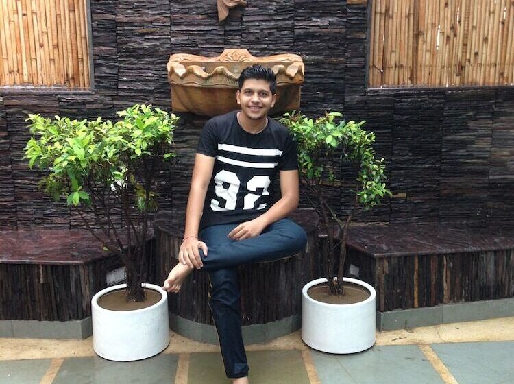 Fotos del hotel Anantkoti:  17