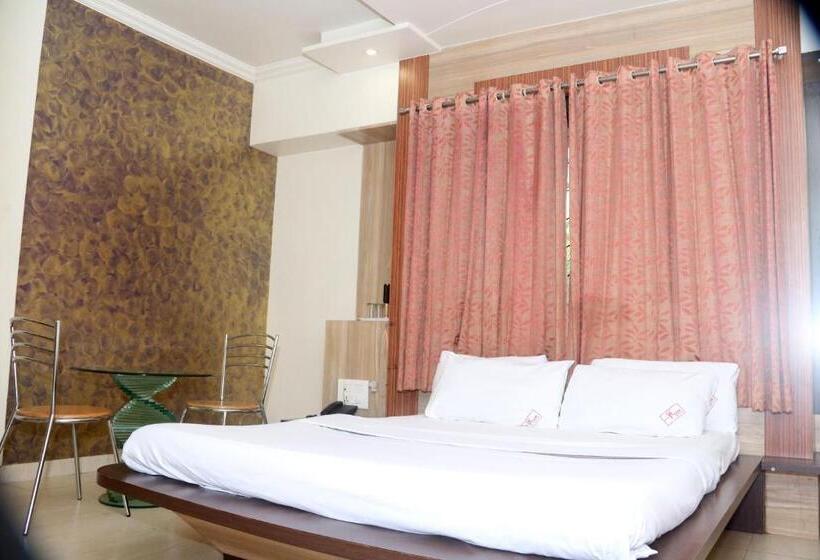 Fotos del hotel Pranav Executive:  16