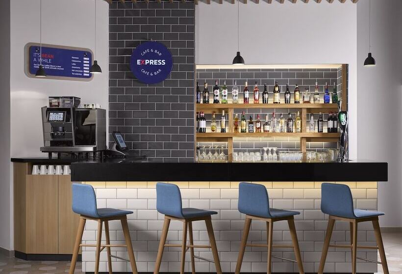 Fotos del hotel Holiday Inn Express  Malta, An Ihg:  9