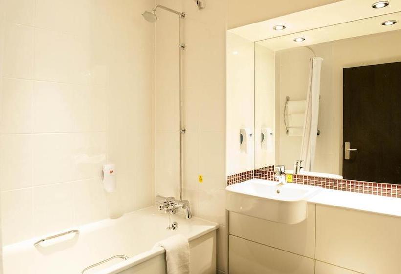 Fotos del hotel Premier Inn Birmingham Broad Street Brindley Place:  8