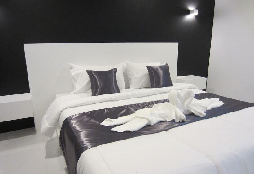 Fotos del hotel The Luna Compass:  13