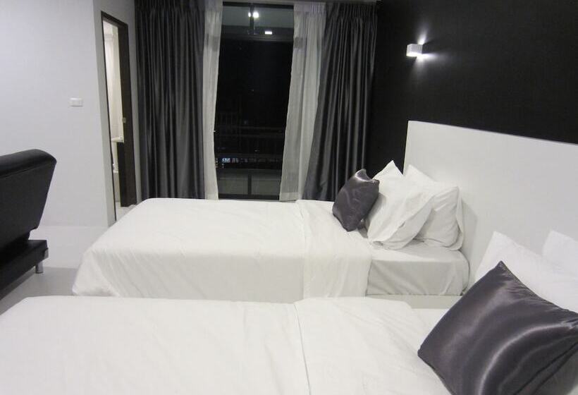 Fotos del hotel The Luna Compass:  19