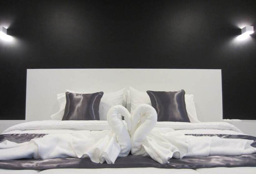 Fotos del hotel The Luna Compass:  23