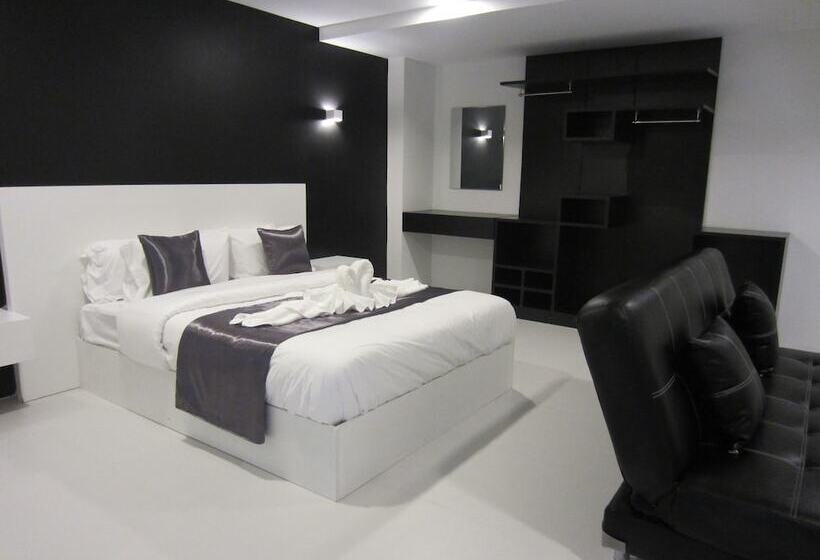 Fotos del hotel The Luna Compass:  2