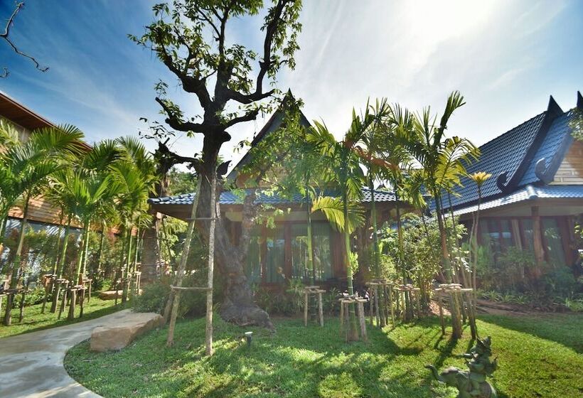 Fotos del hotel The Nine Thipthara Klongson Resort:  21