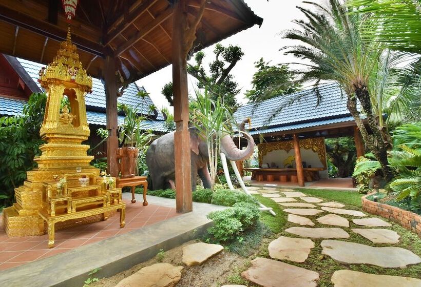 Fotos del hotel The Nine Thipthara Klongson Resort:  18