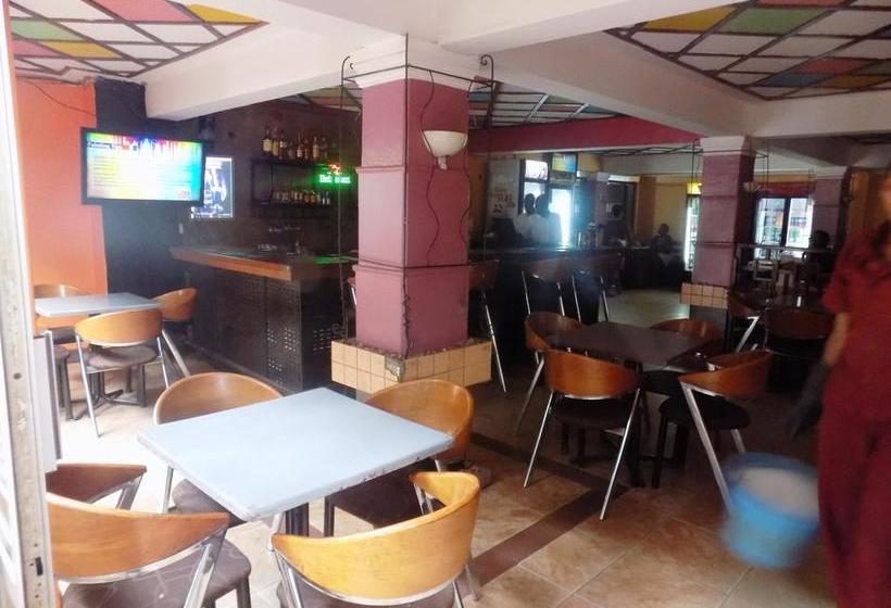 Fotos del hotel College Inn:  15