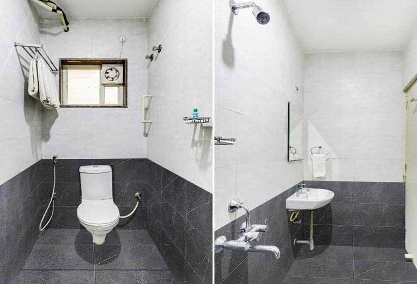 Fotos del hotel Fabhotel Bali Square Munnekollal:  3