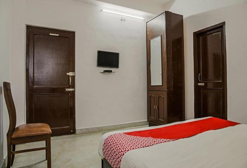 Fotos del hotel Oyo 132 Hotel Royal T:  6