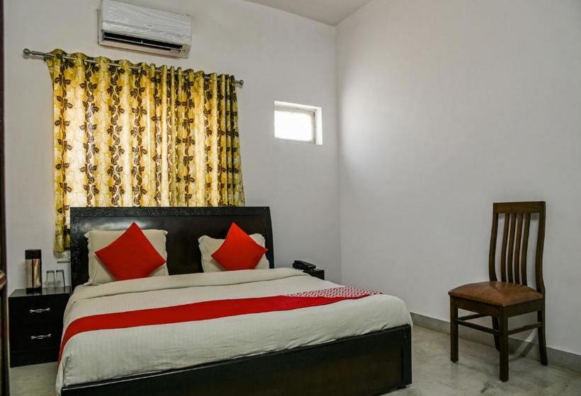 Fotos del hotel Oyo 132 Hotel Royal T:  7