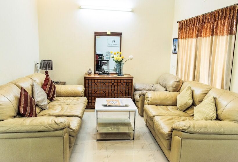 Fotos del hotel Fabexpress Kapsstone Egmore:  5