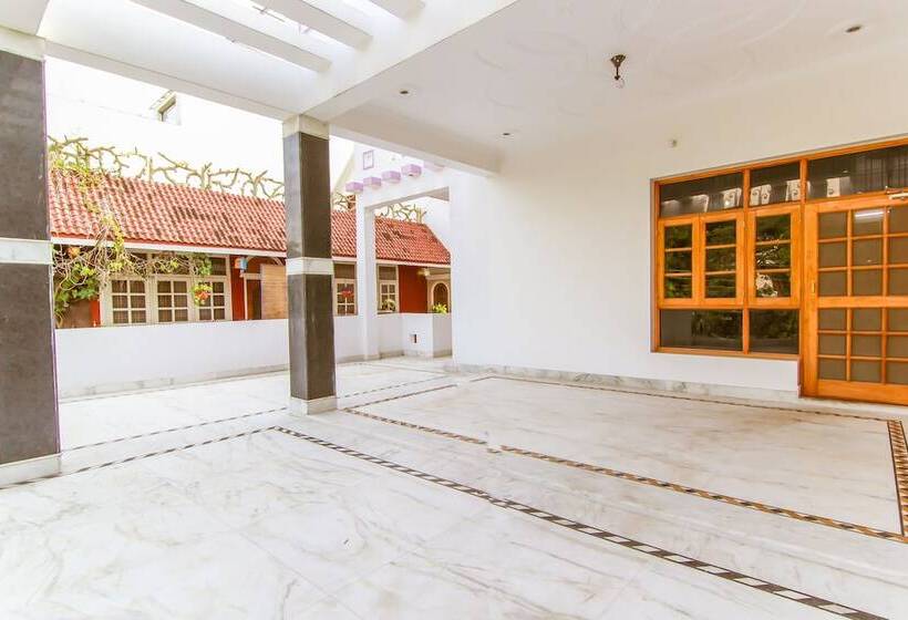 Fotos del hotel Oyo 9008 Hotel Pearl Inn:  8