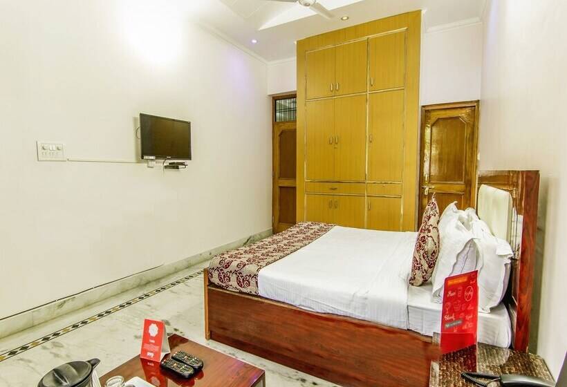 Oyo 9008 Hotel Pearl Inn