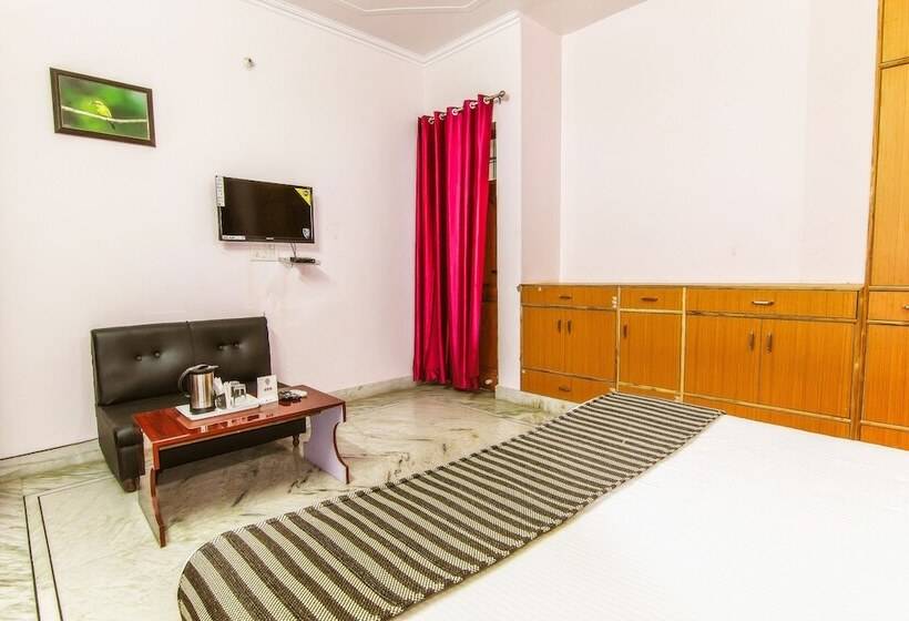 Fotos del hotel Oyo 9008 Hotel Pearl Inn:  12