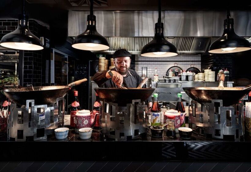 Fotos del hotel Qt Queenstown:  4