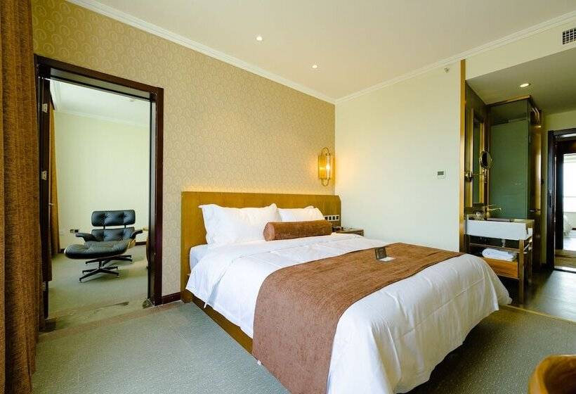 Fotos del hotel Qingdao James Joyce:  7