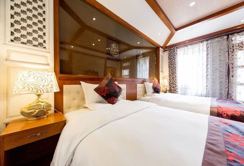 Fotos del hotel Lijiang Bairui Vacation:  13