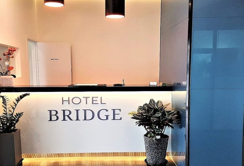 Fotos del hotel Bridge:  21