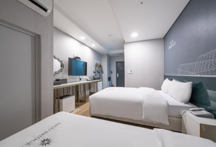 Fotos del hotel Bridge:  25