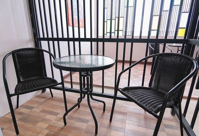 Fotos del hotel At Home At Udon:  4