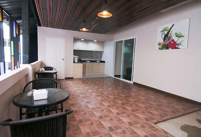 Fotos del hotel At Home At Udon:  17