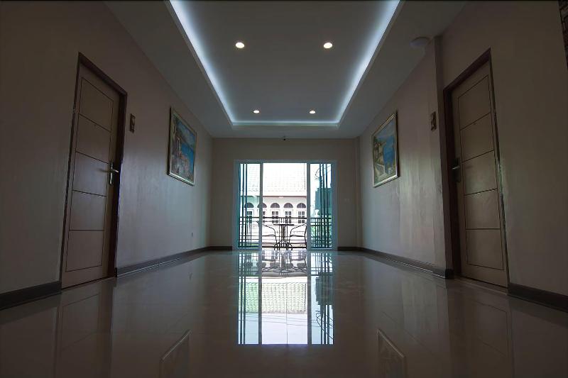 Fotos del hotel At Home At Udon:  10