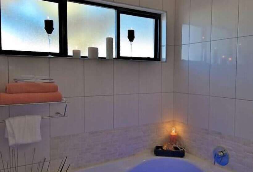 Fotos del hotel Onjala Lodge:  11