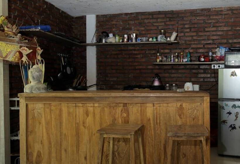 Fotos del hotel Reddoorz @ Kerobokan Canggu 2:  7